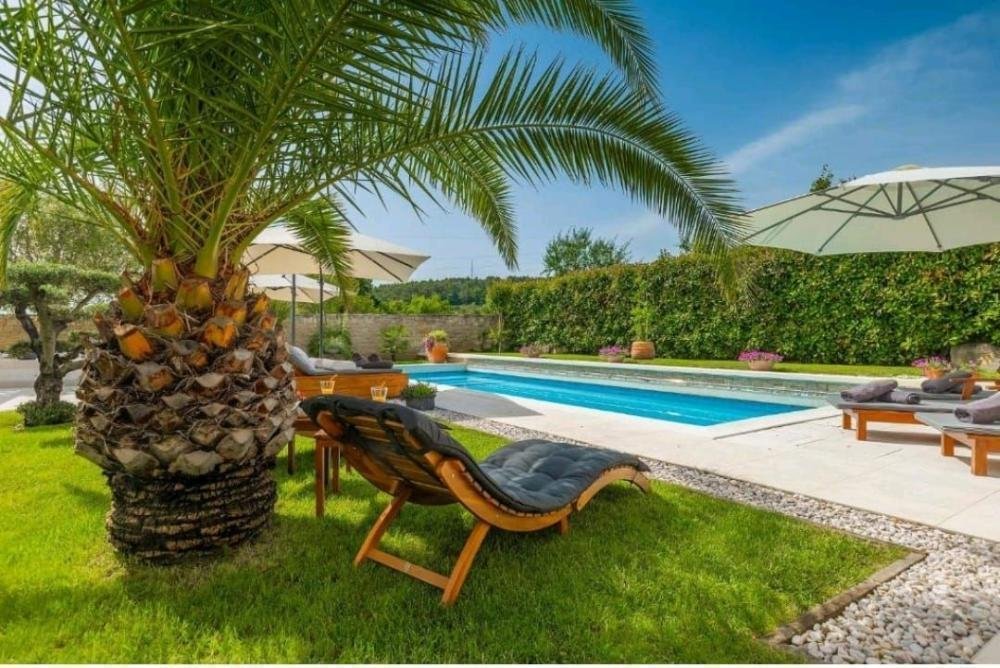 Villa in Rovinjsko Selo, Istria County, Croatia 3 - 14276138