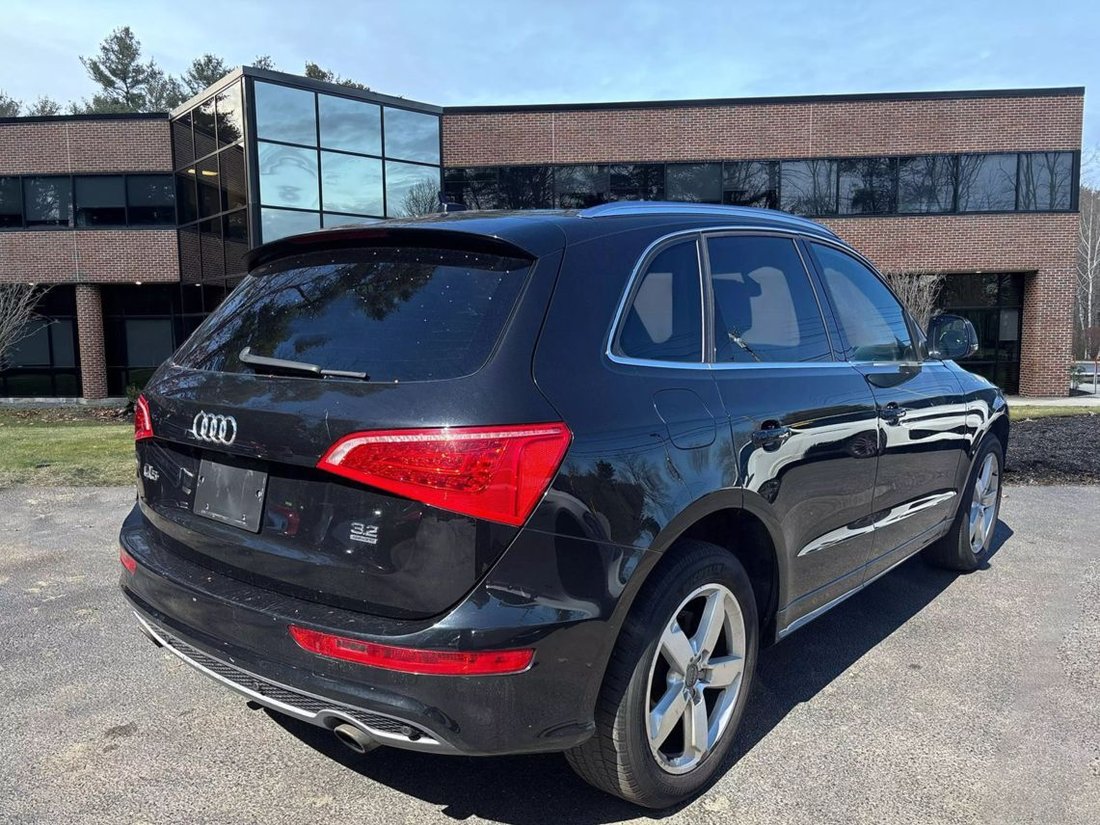 Suv in Canton, MA, United States 3 - 15376775