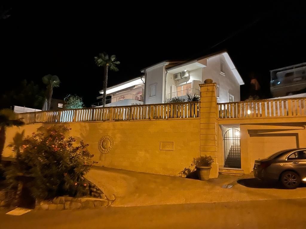 Villa in Grad Opatija, Primorje-Gorski Kotar County, Croatia 1 - 15314603