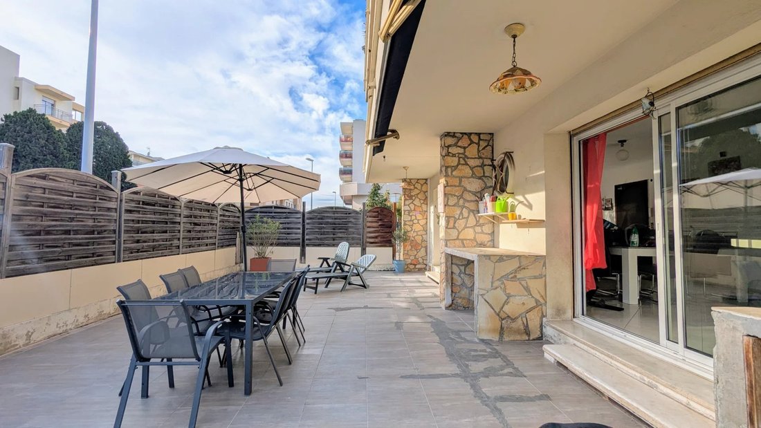 Apartment in Saint-Laurent-du-Var, Provence-Alpes-Côte d'Azur, France 4 - 15376093