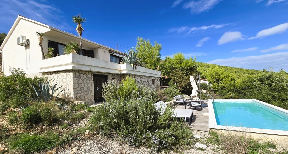 Villa in Dracevo Polje, Split-Dalmatia County, Croatia 2 - 14836766