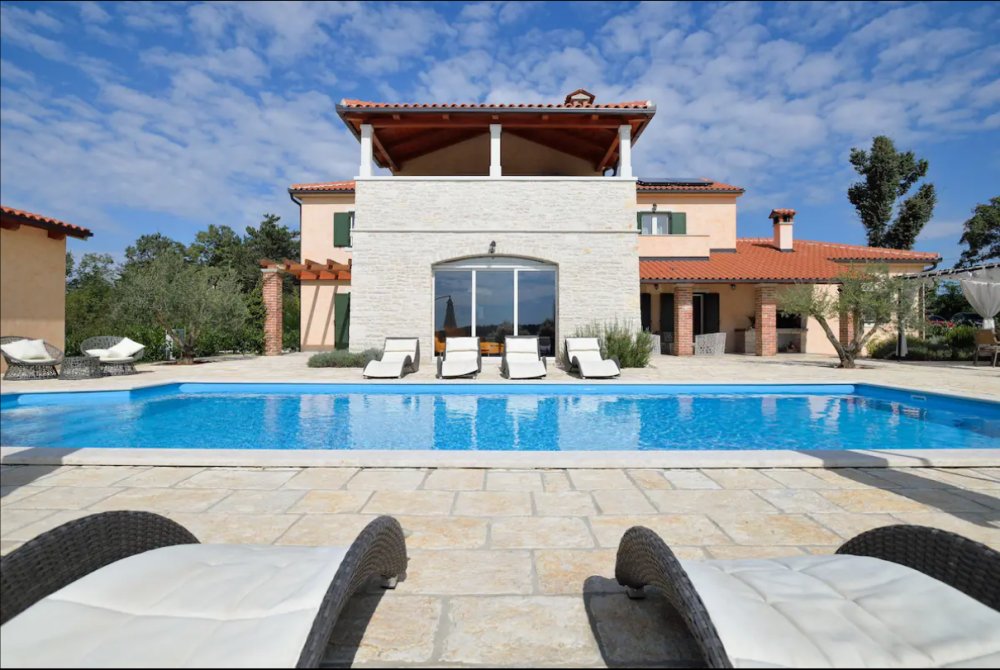 Villa in Višnjan, Istria County, Croatia 1 - 12738738