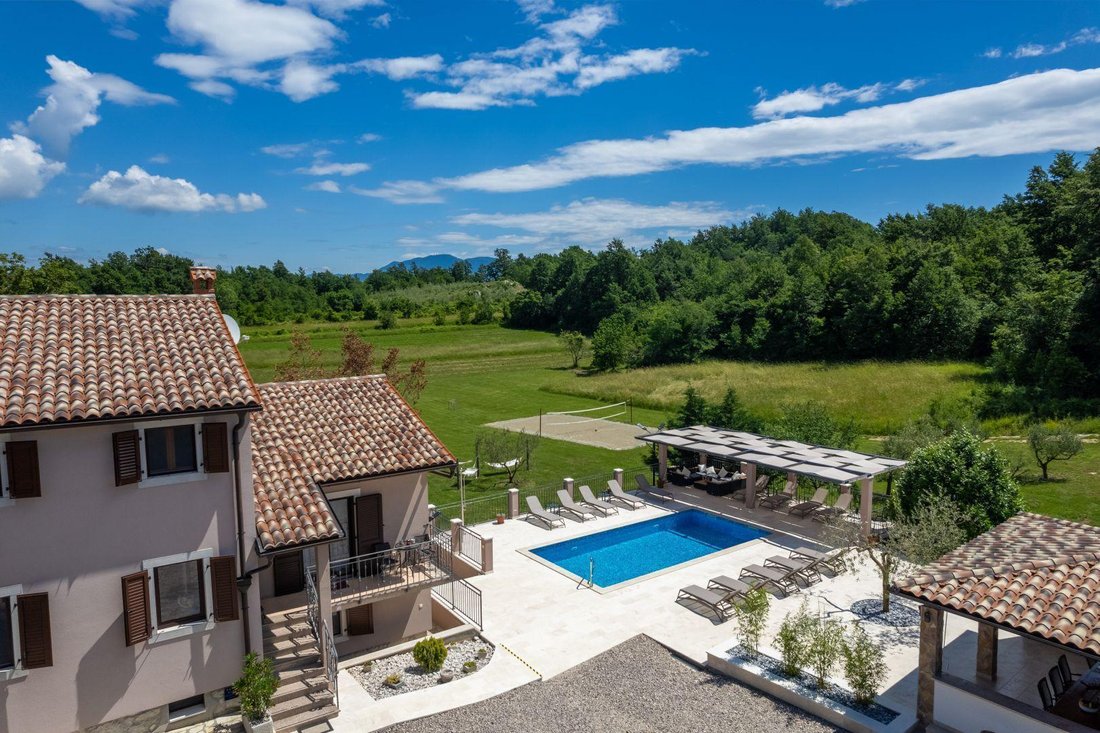 Villa in Pican, Istria County, Croatia 2 - 14916096