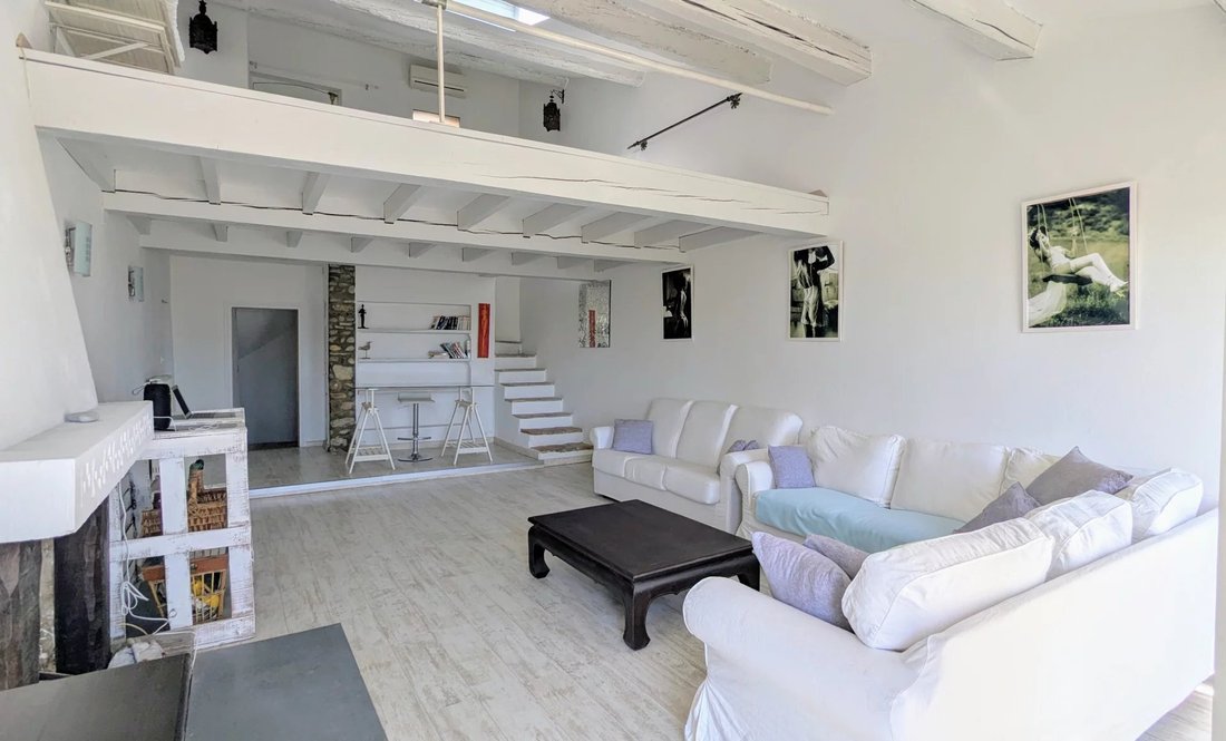 House in Centre-Haut de Cagnes, Cagnes-sur-Mer, France 3 - 15376081