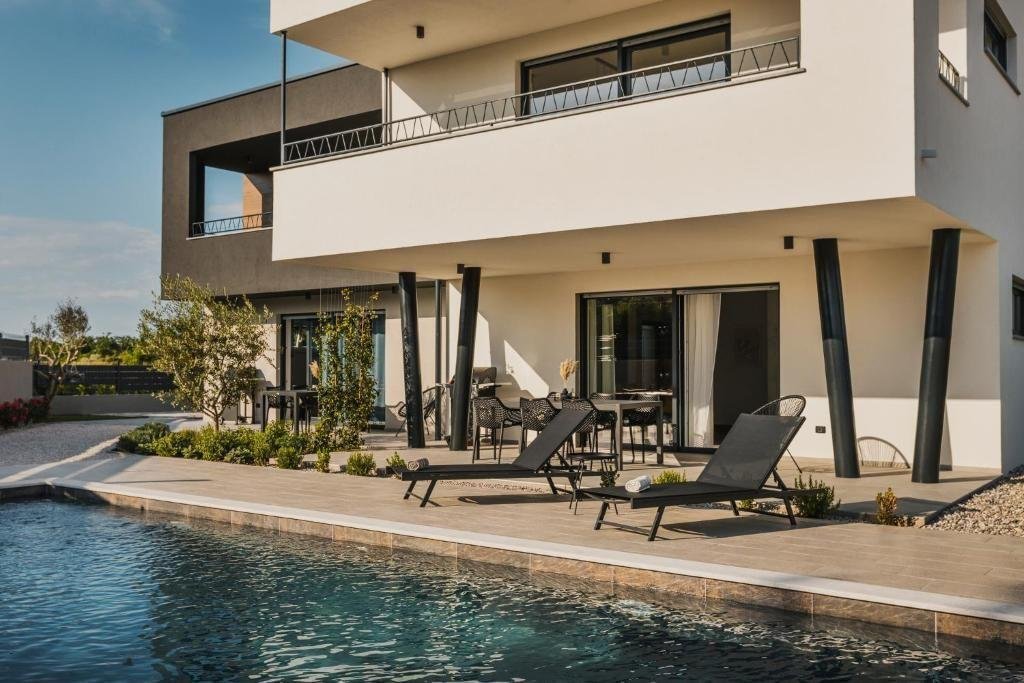 Villa in Umag, Istria County, Croatia 3 - 14896147