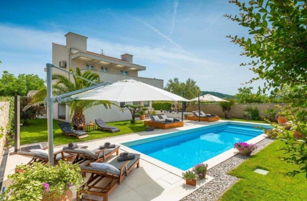 Villa in Rovinjsko Selo, Istria County, Croatia 4 - 14276138