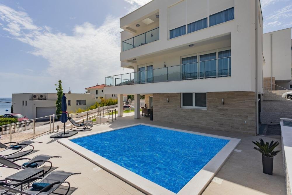 Villa in Razanj, Sibenik-Knin County, Croatia 1 - 13943370