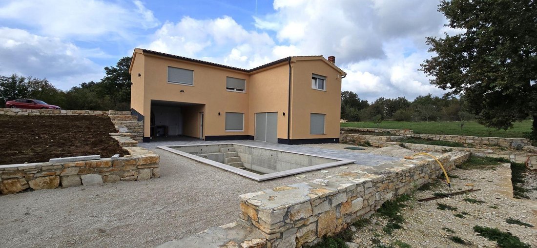 Villa in Svetvincenat, Istria County, Croatia 1 - 14864054