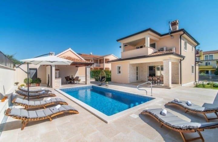 Villa in Porec, Istria County, Croatia 1 - 14233011