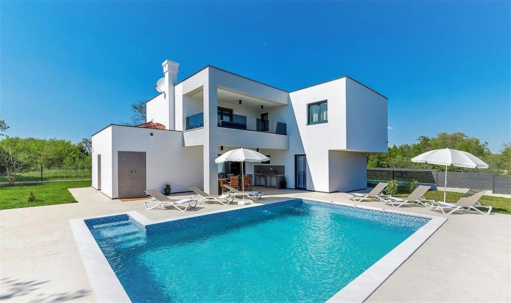 Villa in Marcana, Istria County, Croatia 1 - 12032347
