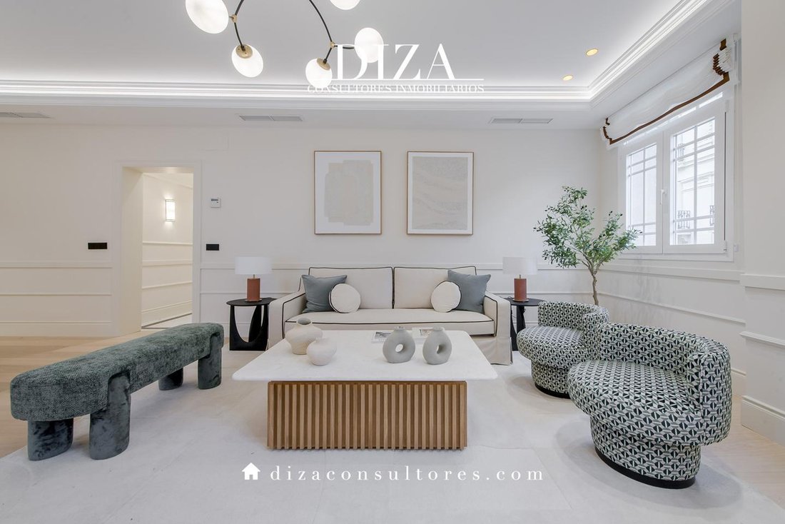 Apartment in Barrio Salamanca, Community of Madrid, Spain 2 - 15375953