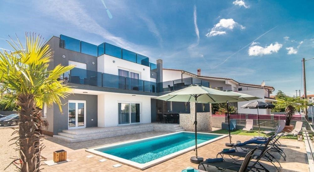Villa in Liznjan, Istria County, Croatia 1 - 13882508