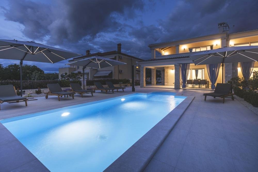 Villa in Umag, Istria County, Croatia 1 - 13882505