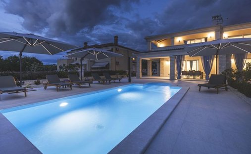 Villa in Umag, Gespanschaft Istrien, Kroatien 1
