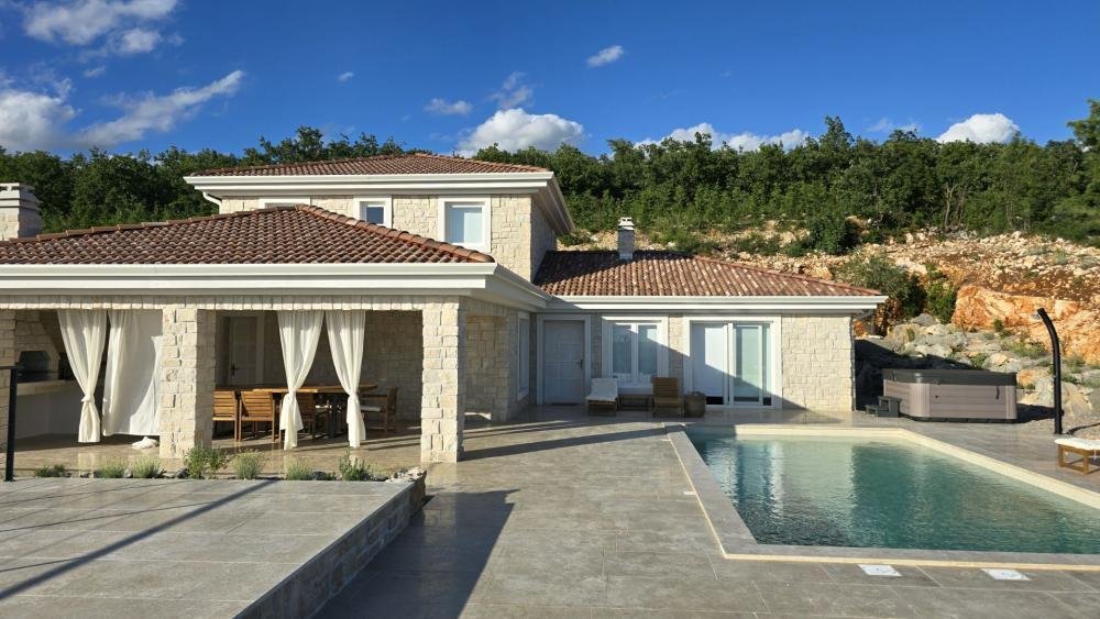 Villa in Grad Crikvenica, Primorje-Gorski Kotar County, Croatia 3 - 14414969
