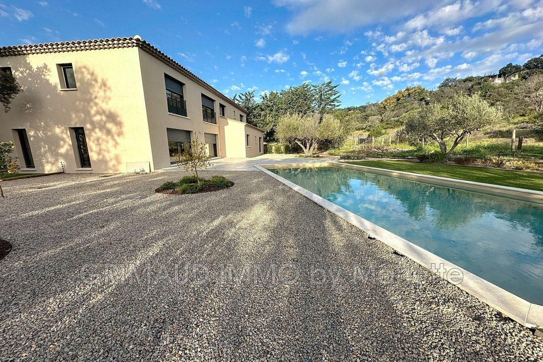 Villa in Le Plan-de-la-Tour, Provence-Alpes-Côte d'Azur, France 2 - 14530449