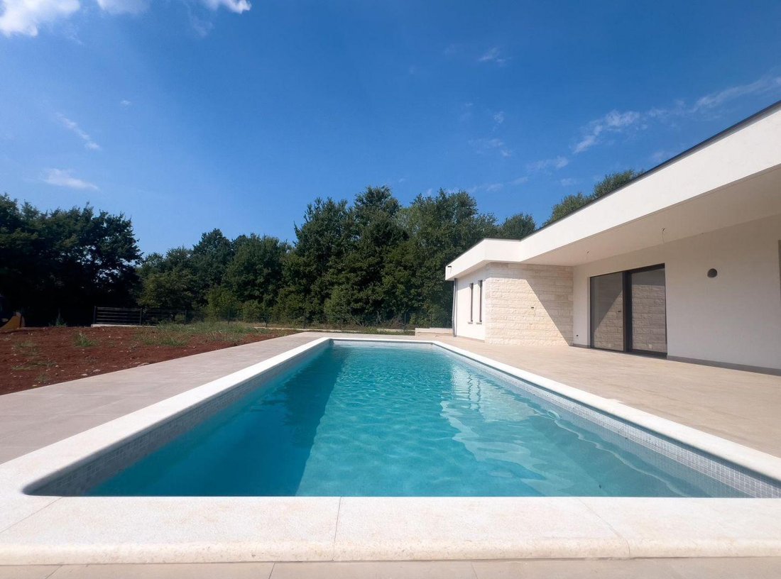 Villa in Labin, Istria County, Croatia 2 - 14595815