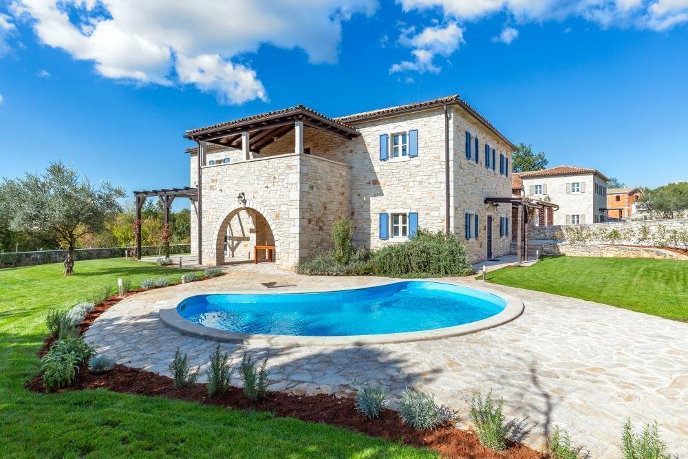 Villa in Tinjan, Istria County, Croatia 1 - 11715877