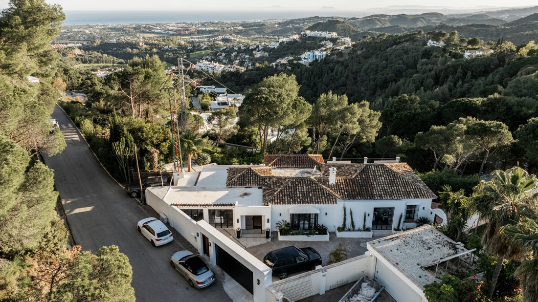Villa in El Madroñal, Benahavis, Spain 4 - 14117797