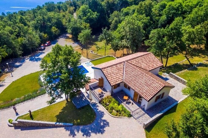 Villa in Grad Opatija, Primorje-Gorski Kotar County, Croatia 3 - 15157341