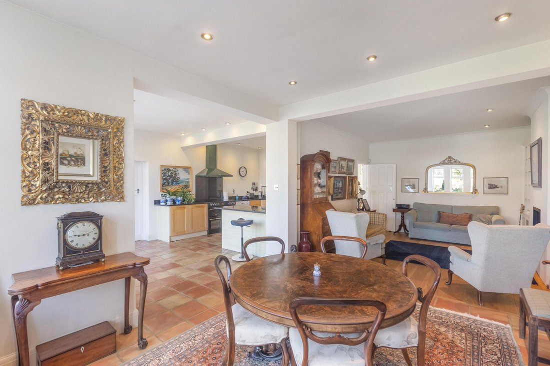 House in West Ealing, Ealing, England 4 - 15377155