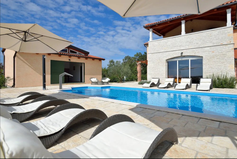 Villa in Višnjan, Istria County, Croatia 2 - 12738738
