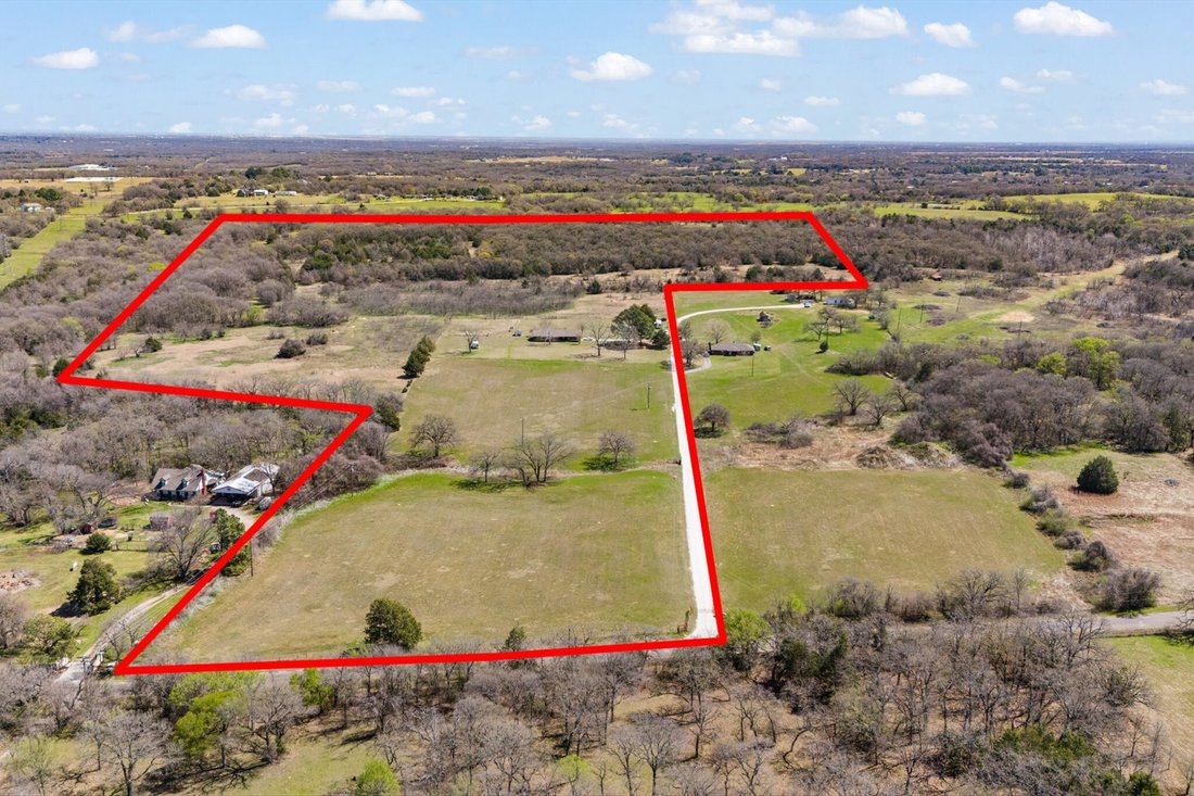 Farm Ranch in Cleburne, Texas, United States 2 - 15378556