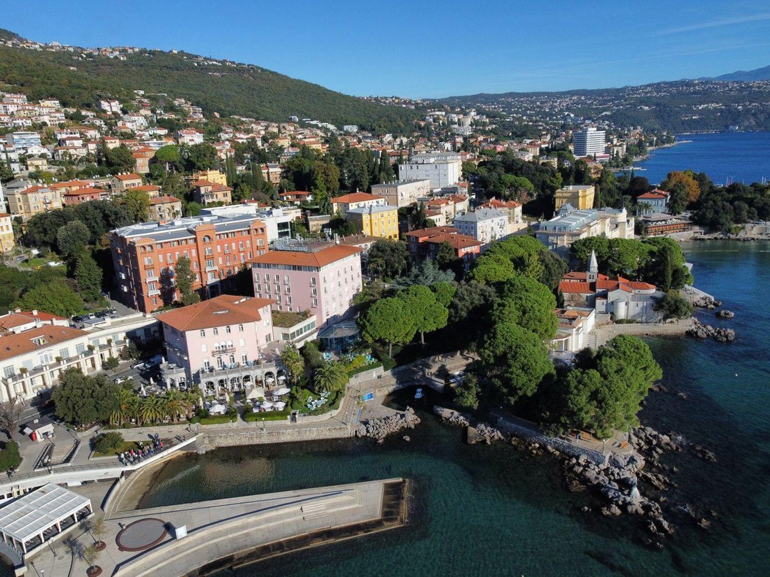 Villa in Grad Opatija, Primorje-Gorski Kotar County, Croatia 4 - 14896145