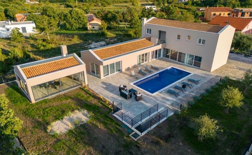 Villa in Labin, Gespanschaft Istrien, Kroatien 1
