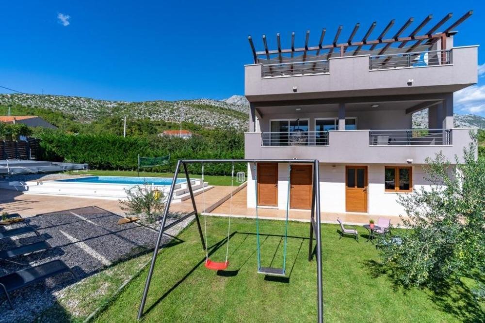 Villa in Omis, Split-Dalmatia County, Croatia 1 - 14378496