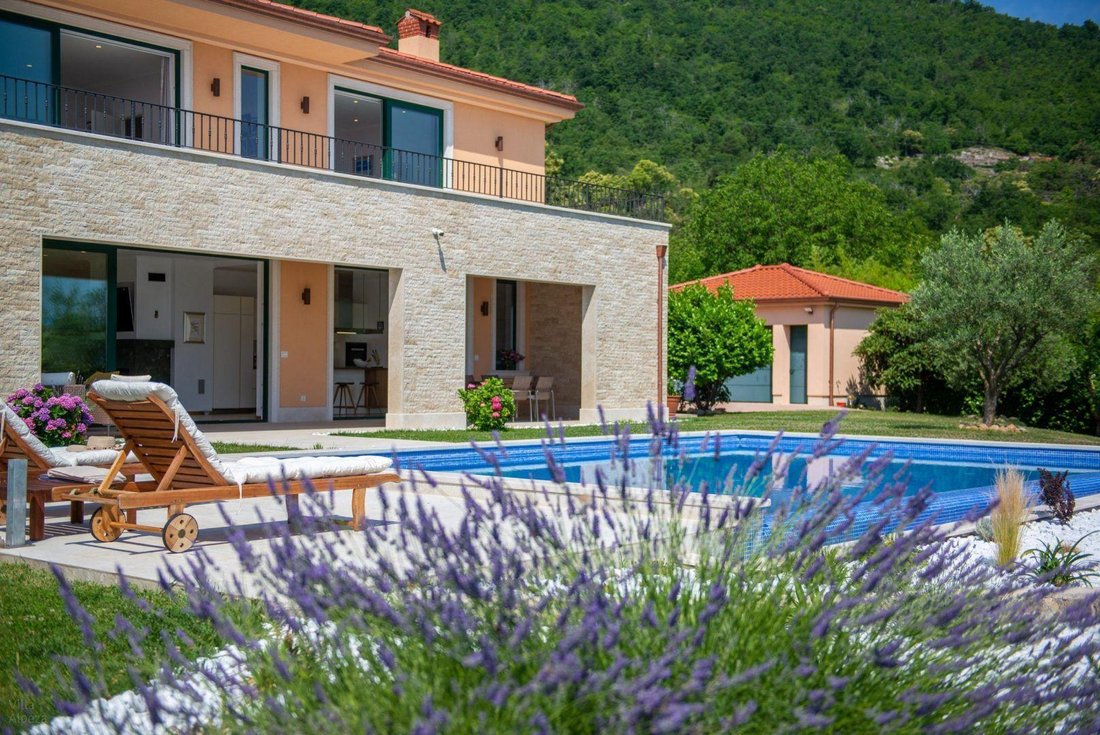 Villa in Opcina Lovran, Primorje-Gorski Kotar County, Croatia 5 - 14585988