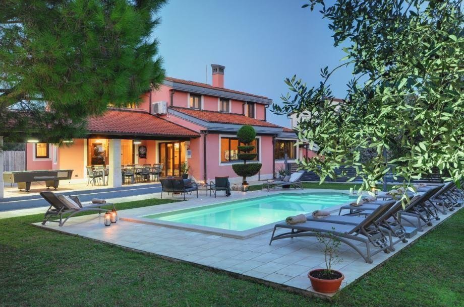 Villa in Grad Pula, Istria County, Croatia 1 - 11855764
