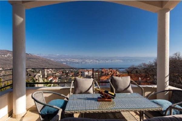 Villa in Opcina Lovran, Primorje-Gorski Kotar County, Croatia 1 - 12772645