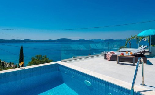 Villa in Slano, Dubrovnik-Neretva County, Croatia 1