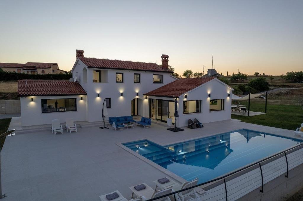 Villa in Grad Buzet, Istria County, Croatia 4 - 14414978