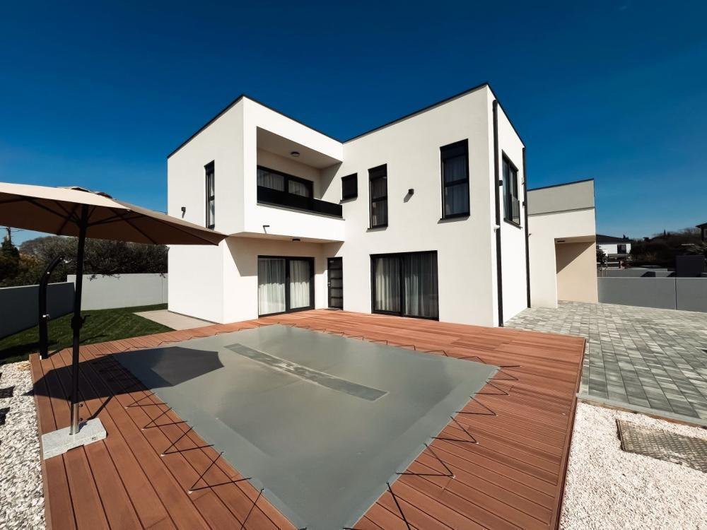 Villa in Pomer, Istria County, Croatia 1 - 14087928