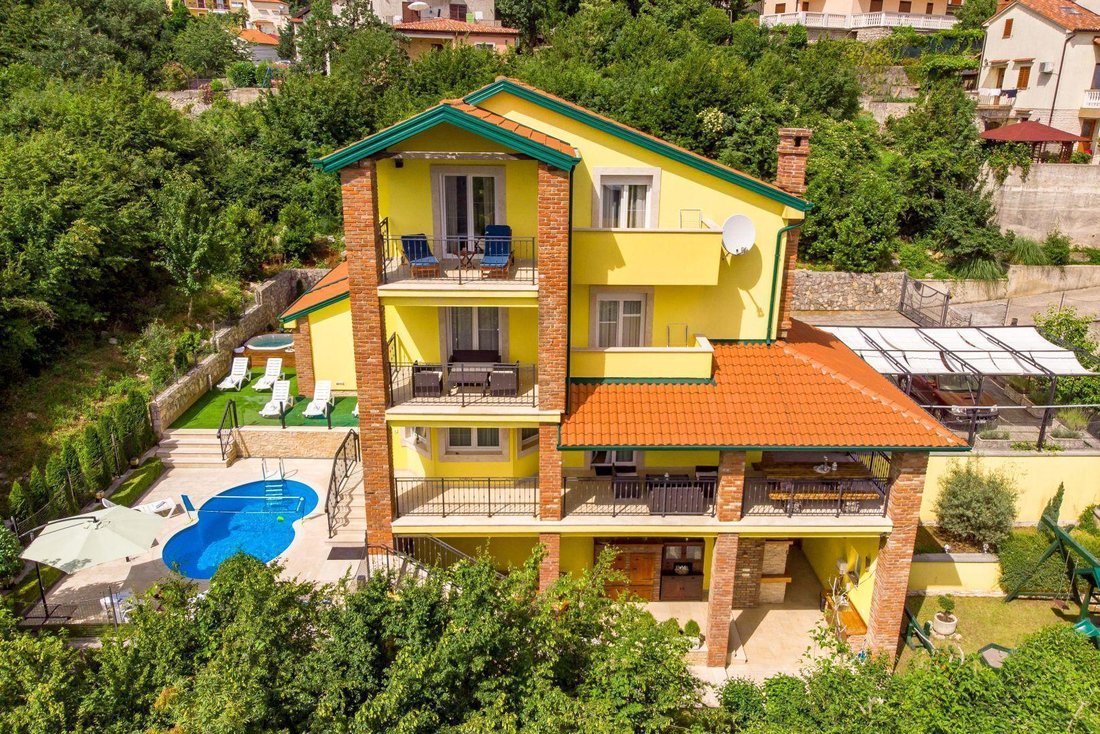 Villa in Opcina Matulji, Primorje-Gorski Kotar County, Croatia 3 - 14805762