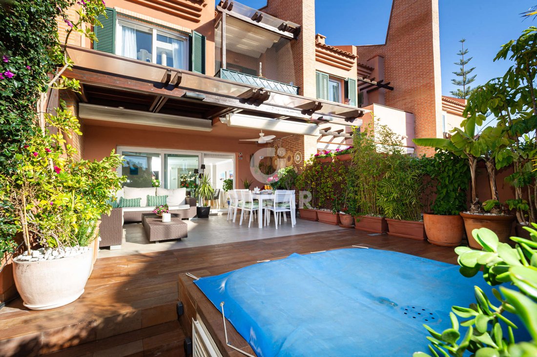 Townhouse in Marbella, Andalusia, Spain 1 - 15375970