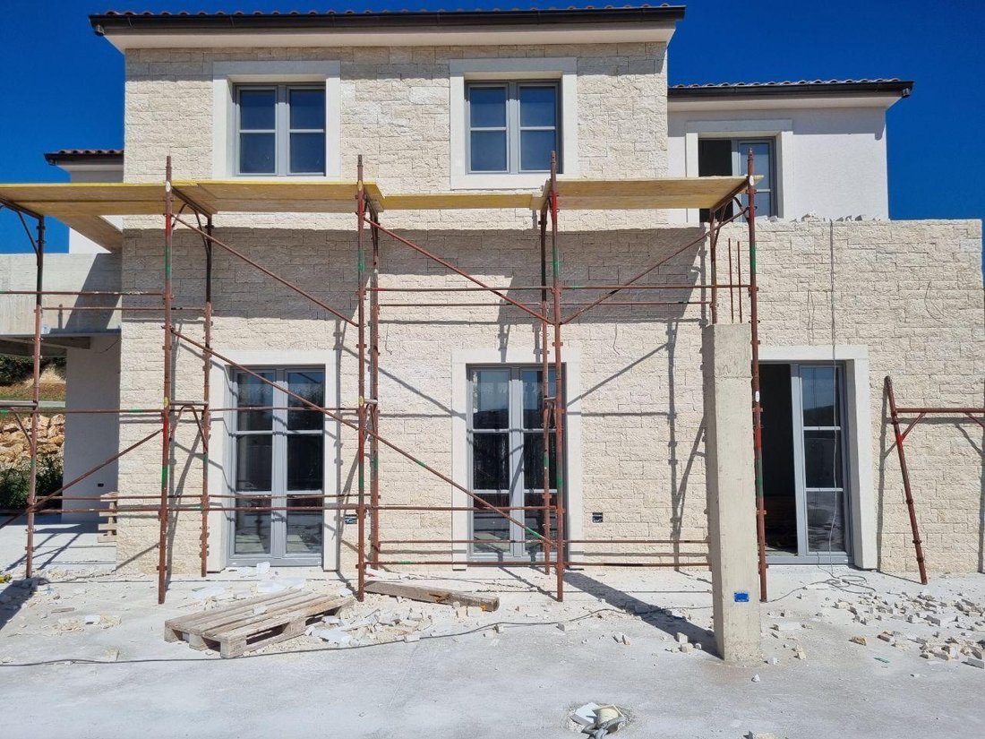 Villa in Sveti Lovrec Pazenaticki, Istria County, Croatia 2 - 14789600
