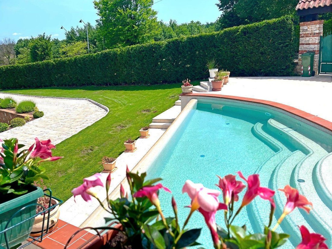 Villa in Kanfanar, Istria County, Croatia 2 - 14373440