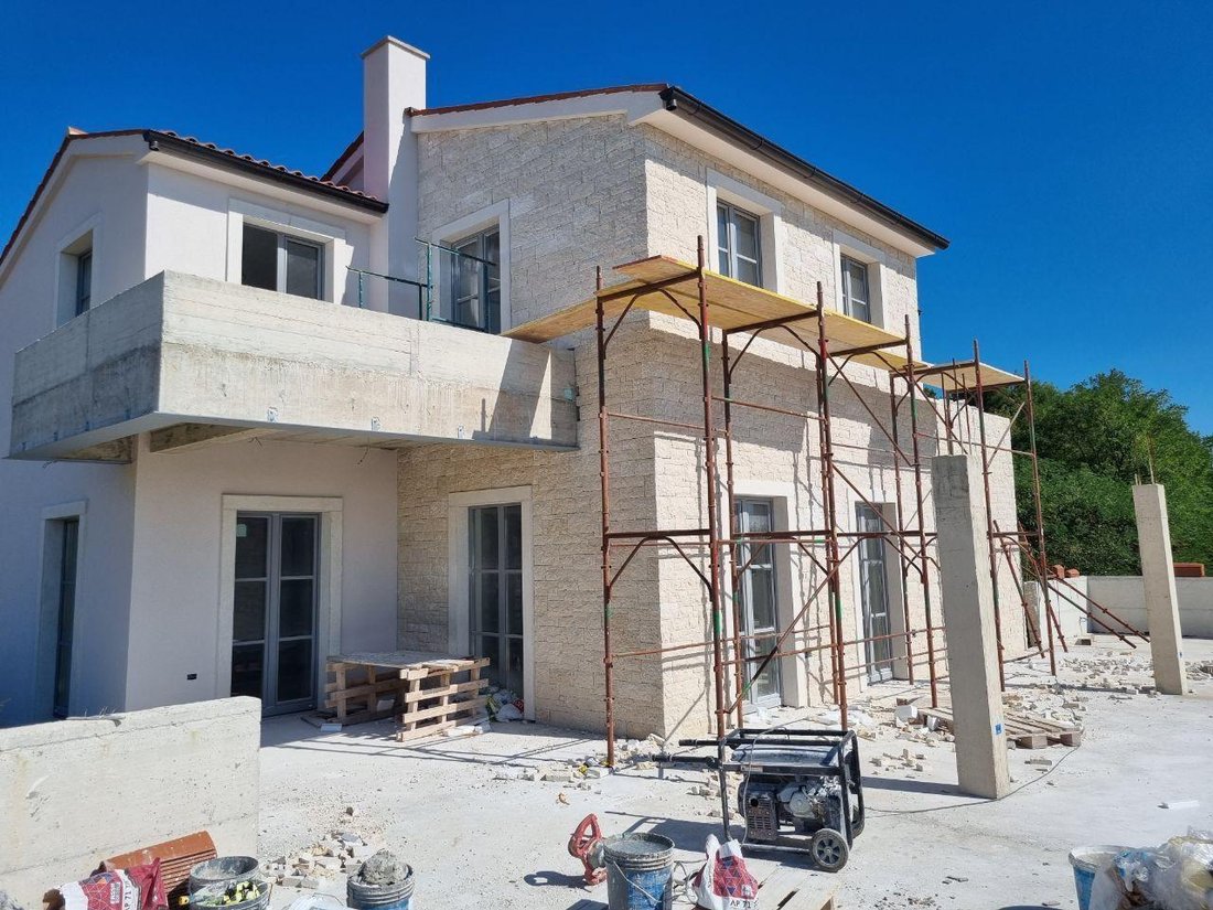 Villa in Sveti Lovrec Pazenaticki, Istria County, Croatia 4 - 14789600