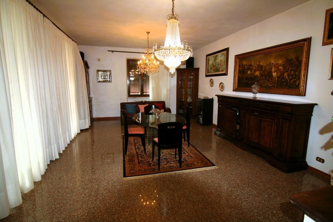 Villa in Marina di Carrara, Tuscany, Italy 4 - 15376854