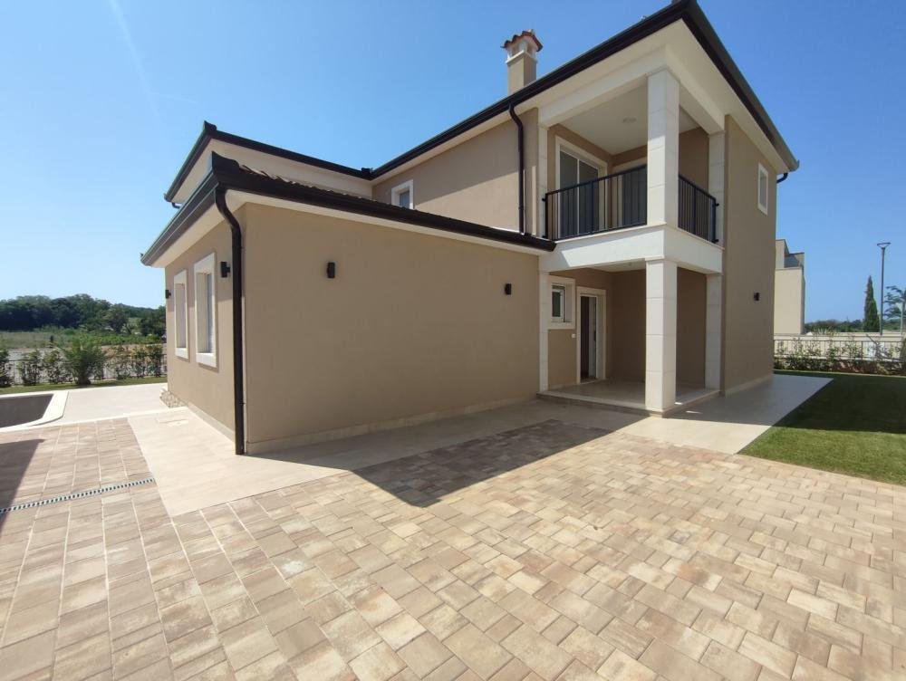 Villa in Crveni Vrh, Istria County, Croatia 1 - 13397174