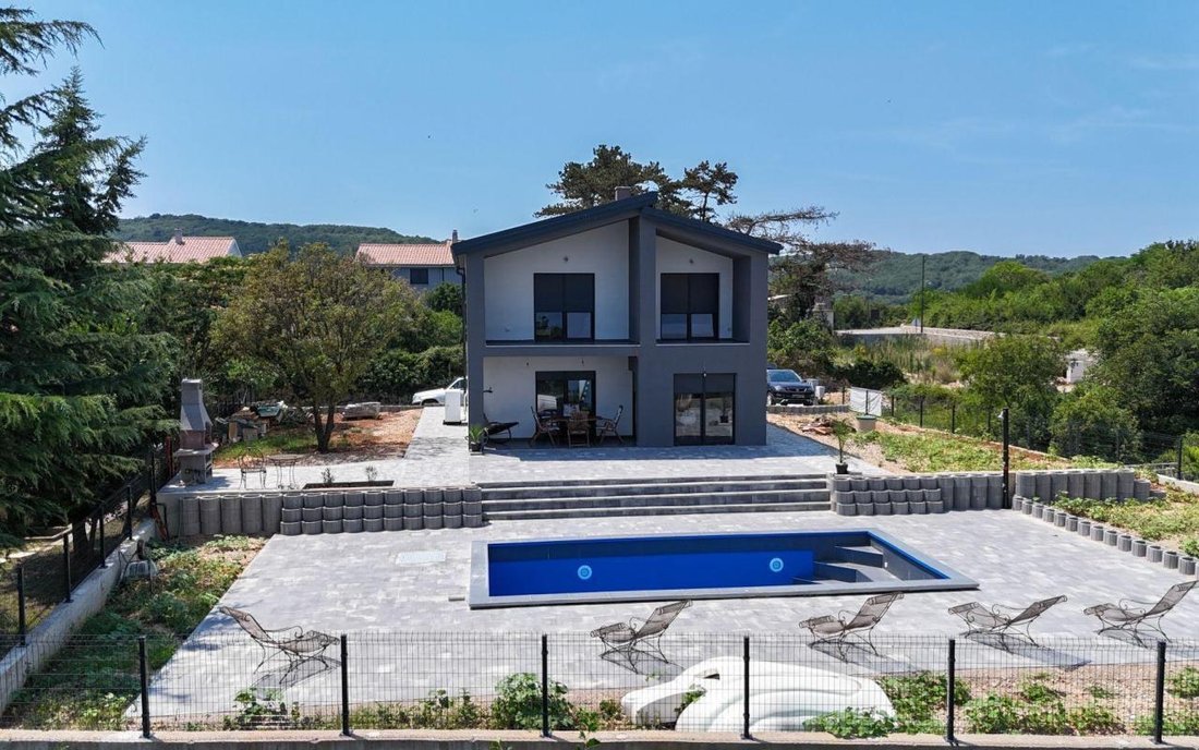 Villa in Vrbnik, Primorje-Gorski Kotar County, Croatia 3 - 12621190