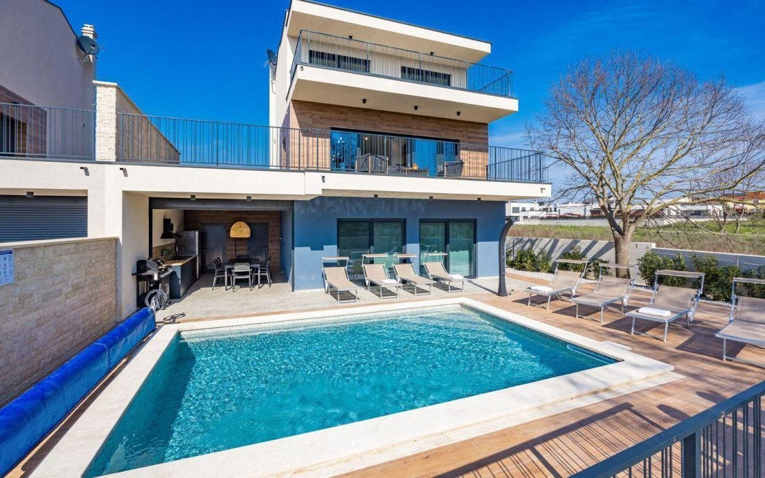 Villa in Banjole, Istria County, Croatia 2 - 14701146