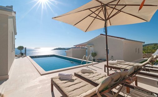 Villa en Rogoznica, Condado de Šibenik-Knin, Croacia 1
