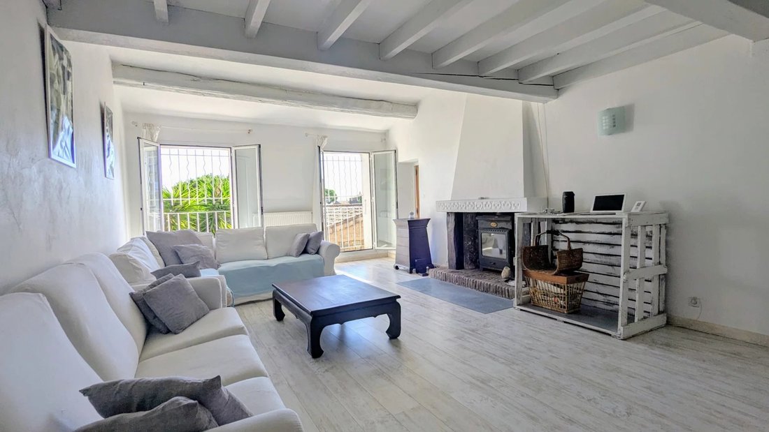 House in Centre-Haut de Cagnes, Cagnes-sur-Mer, France 4 - 15376081