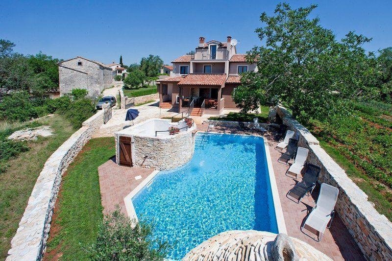 Villa in Svetvincenat, Istria County, Croatia 1 - 14747050