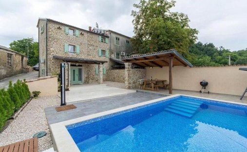 Villa in Opcina Motovun, Istria County, Croatia 1