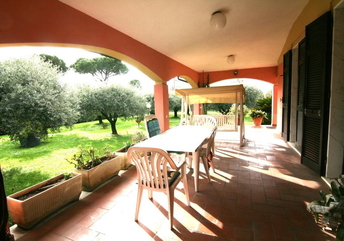Villa in Marina di Carrara, Tuscany, Italy 2 - 15376854